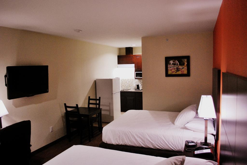 Westwood Inn By Oyo Gonzales Tx Buitenkant foto