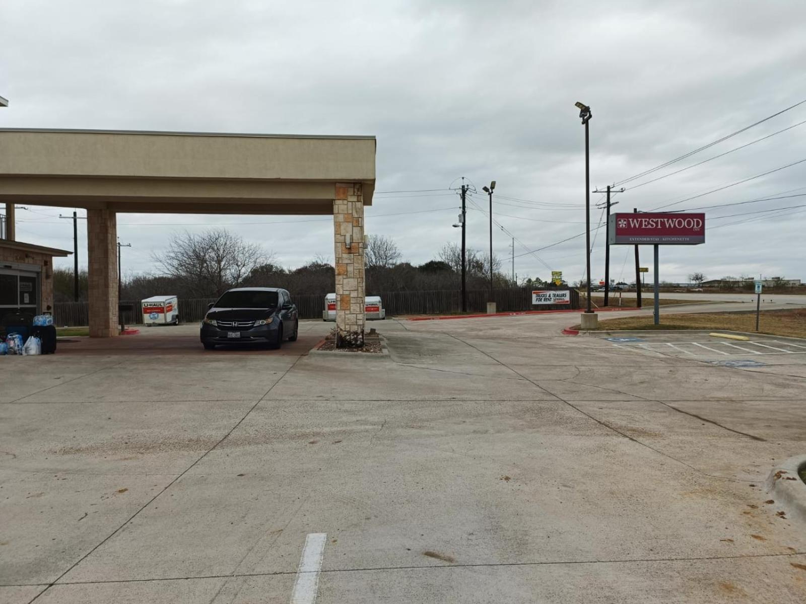 Westwood Inn By Oyo Gonzales Tx Buitenkant foto