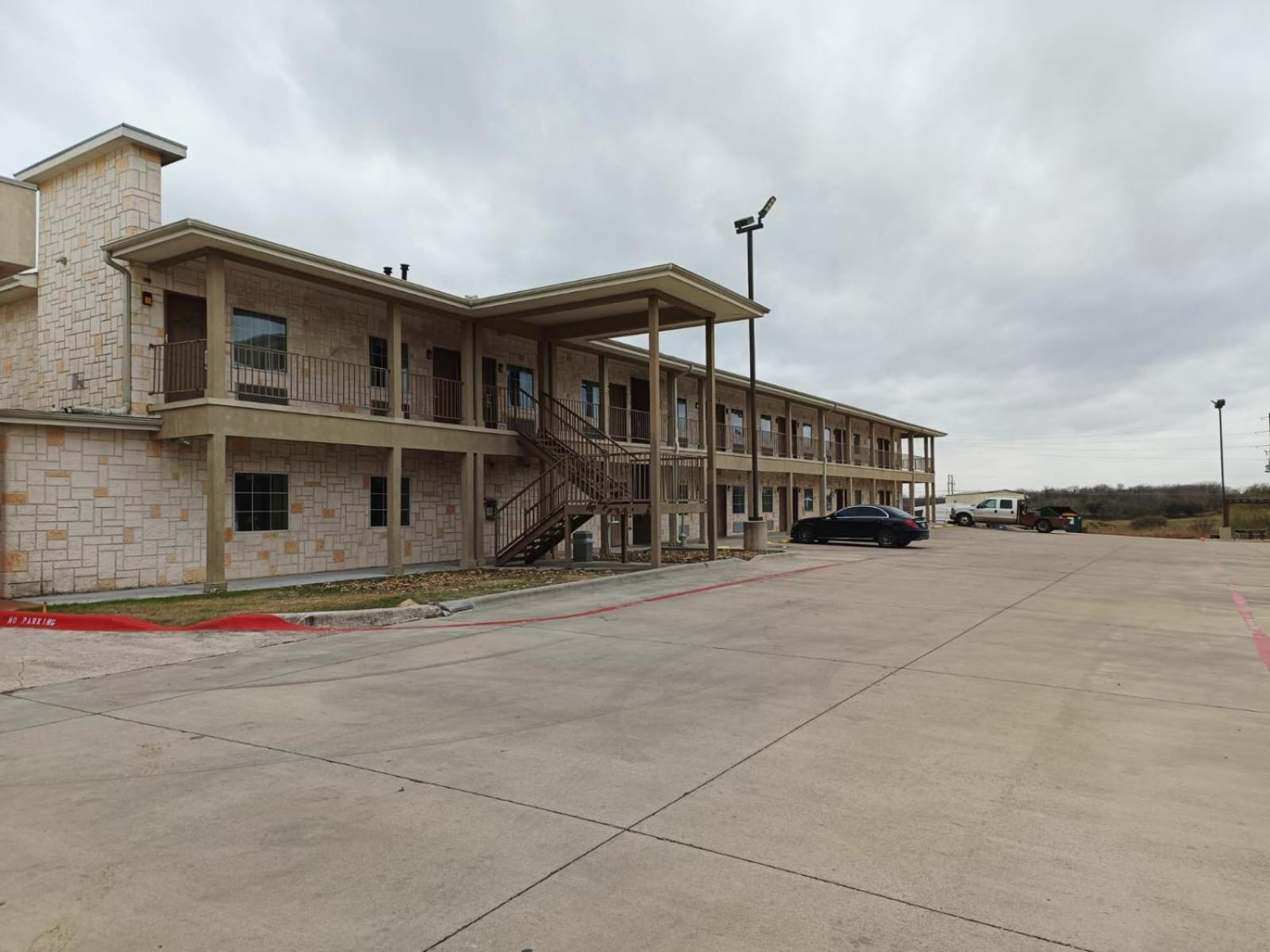 Westwood Inn By Oyo Gonzales Tx Buitenkant foto